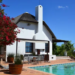 https://saxenburg-wine-farm.hotels-capetown.com